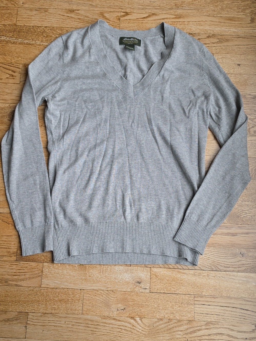 (S) Eddie Bauer Women's Light Gray V-Neck Sweater Cotton Cashmere Blend Vintage